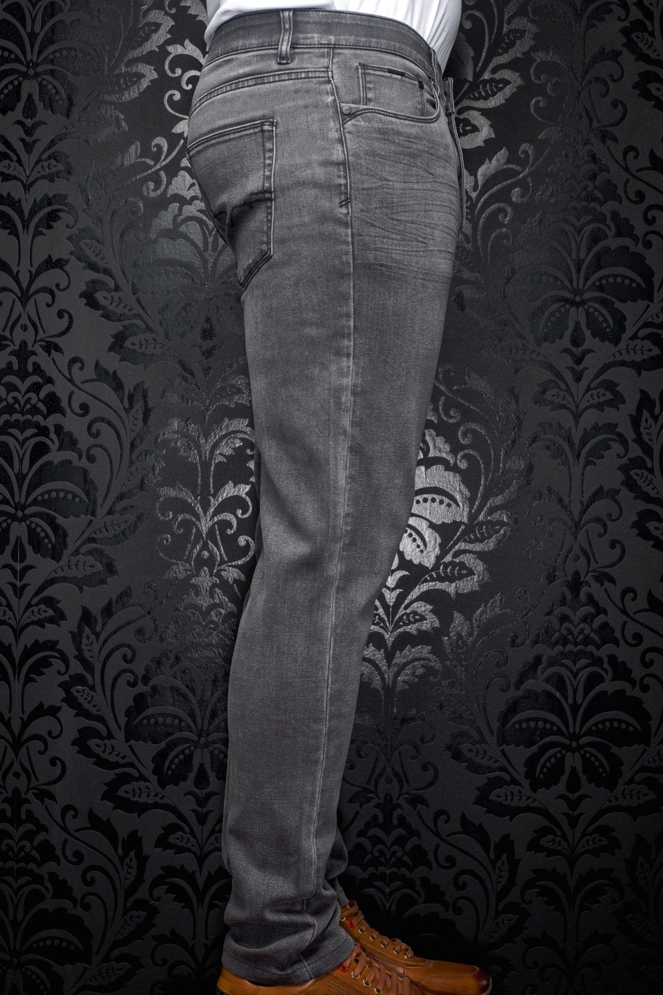 Au Noir · Johnny SRD — Gris moyen