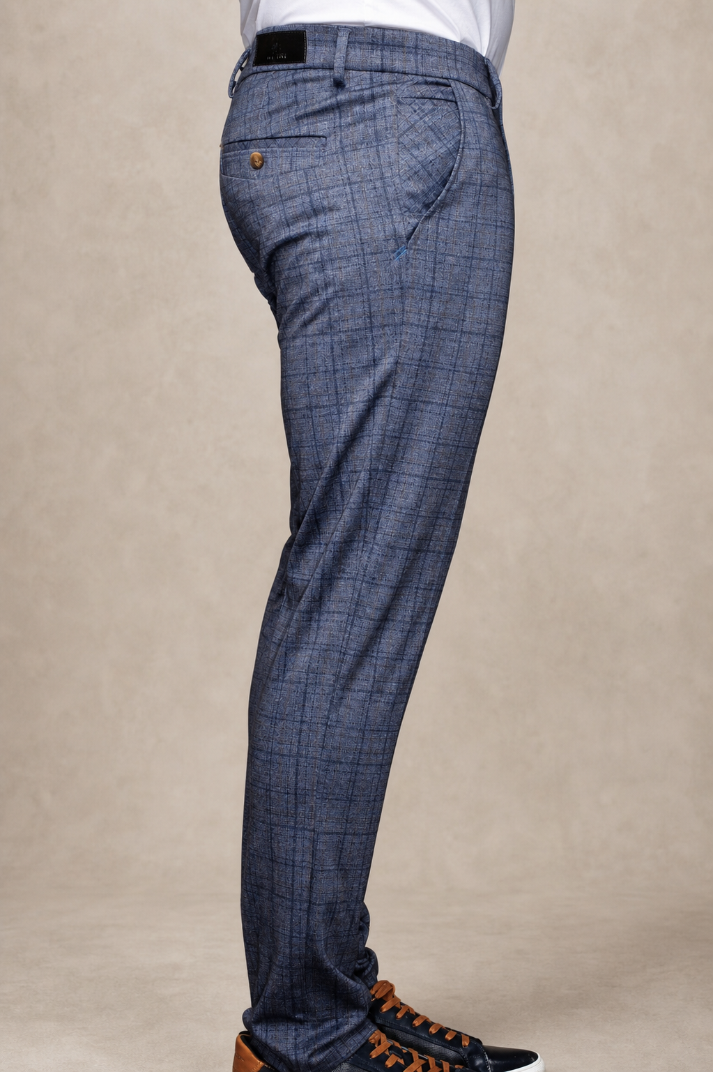Au Noir · Beretta—Fiennes — Denim